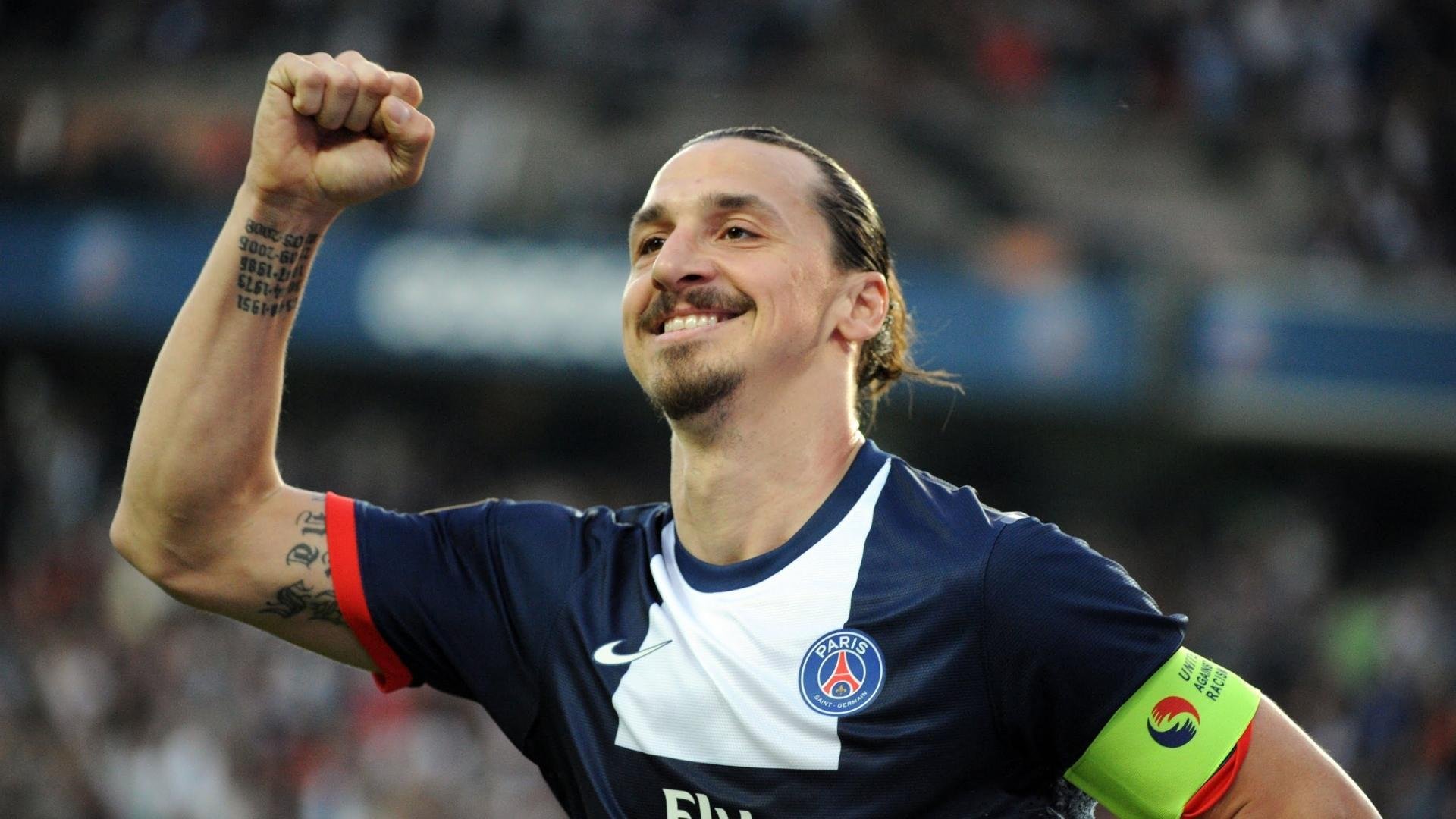 国家队场上指挥体系是否过于依赖主教练，国家队指导员